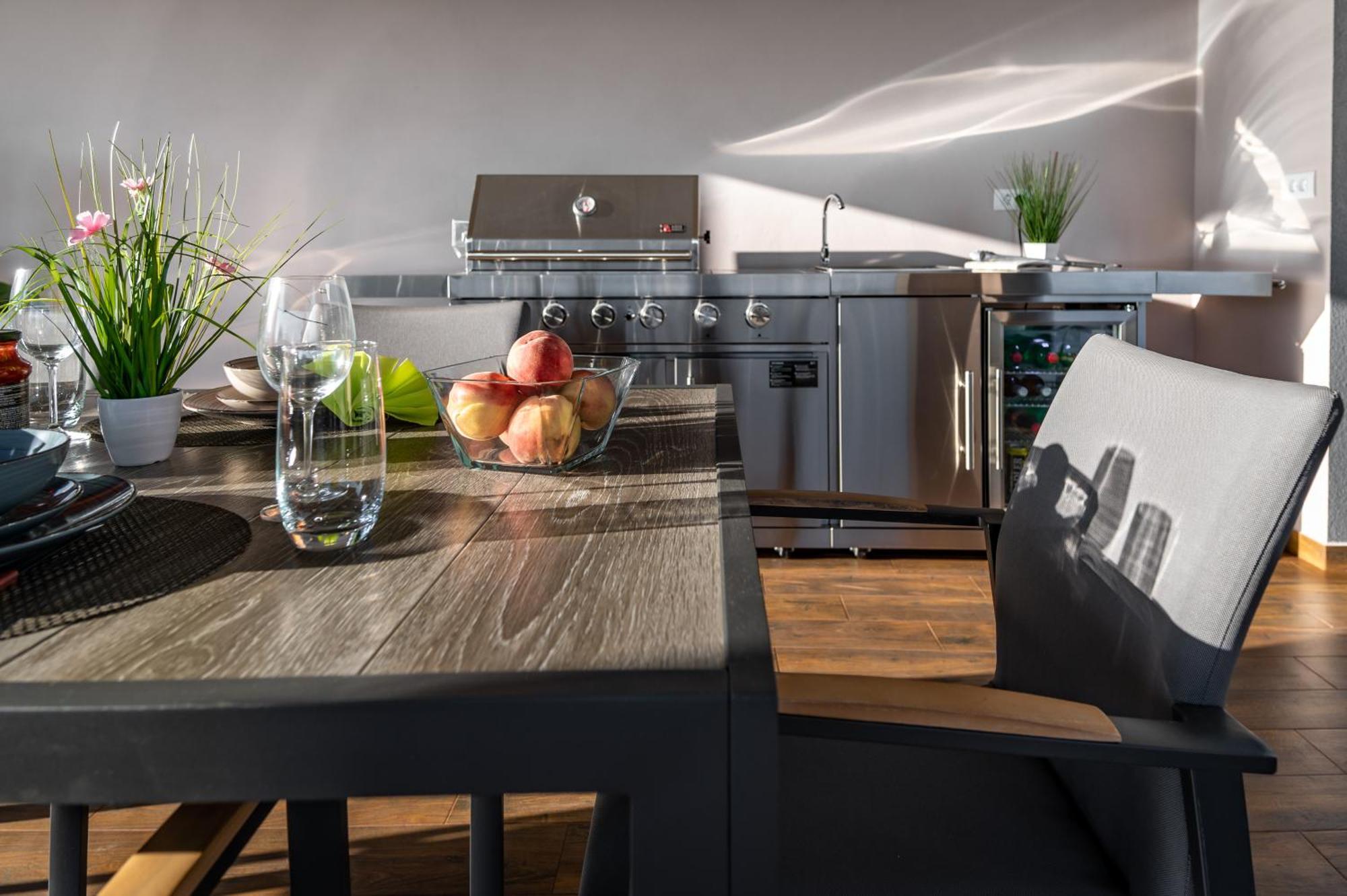 Villa Lila - Sunshine Marcana Bagian luar foto