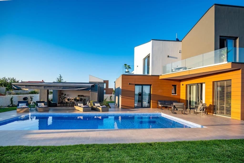Villa Lila - Sunshine Marcana Bagian luar foto